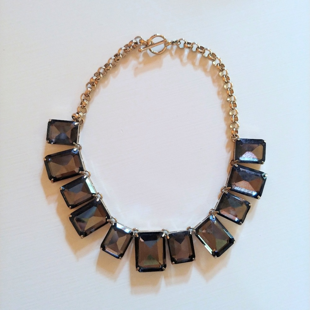 Statement necklace